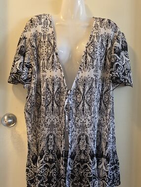 Contempo by Penningtons Black & White Printed Cover Up